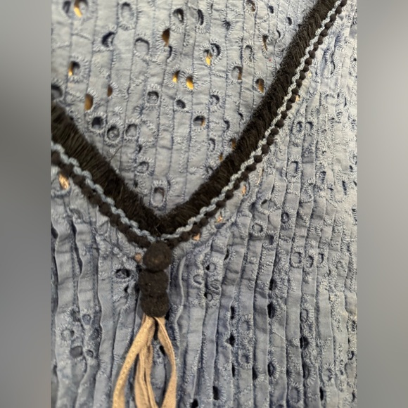 Poupette St Barth Blue Eyelet coverup with Tassels and pleating flutter sleeves - Picture 8 of 11